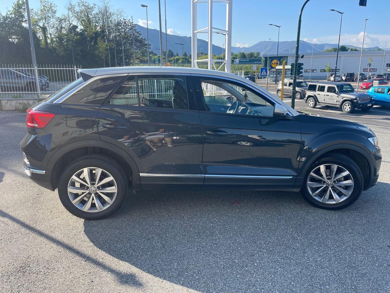 Volkswagen T-Roc 1.0 TSI Style 115cv NEOPATENTATI