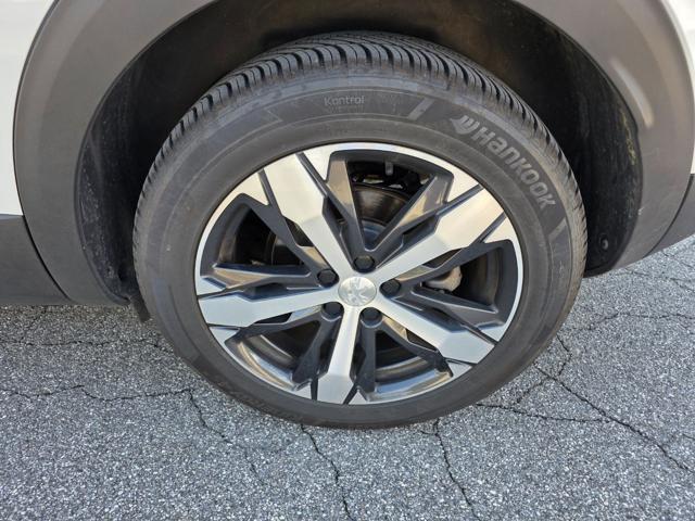 PEUGEOT 3008 PureTech Turbo 130 S&S Allure