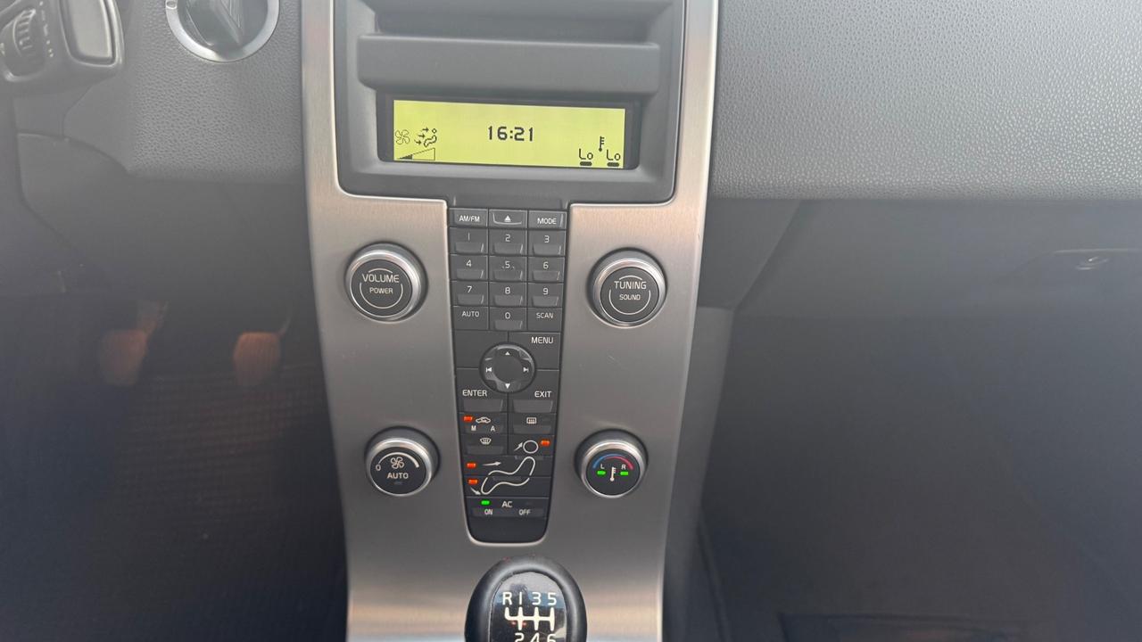 Volvo S40 2.0 D cat Momentum pari a nuova unico proprietario