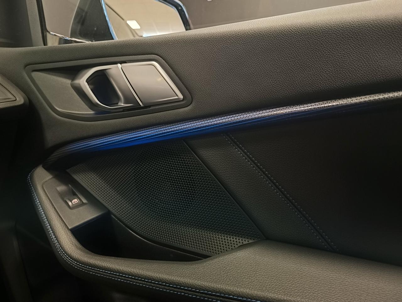 Bmw 118 118d 5p. Msport