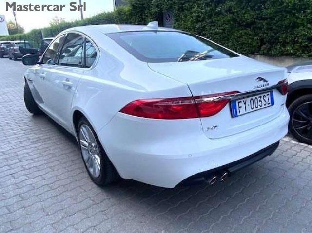 JAGUAR XF XF II Berlina 2.0d i4 Prestige 180cv Auto- FY003SZ