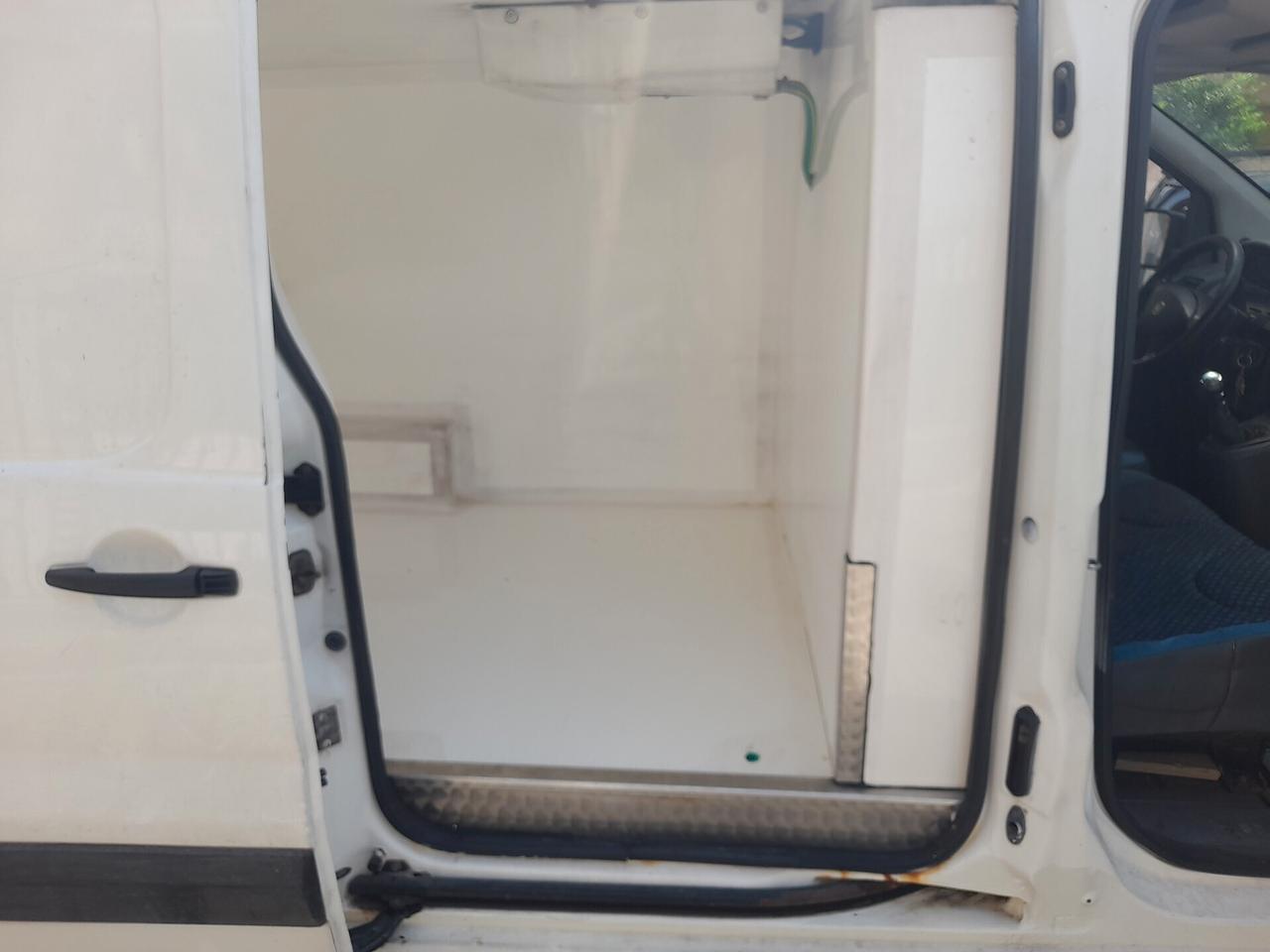 FIAT SCUDO 2.0 GASOLIO 136 CV CON FRIGO E A.T.P ANNO 2010