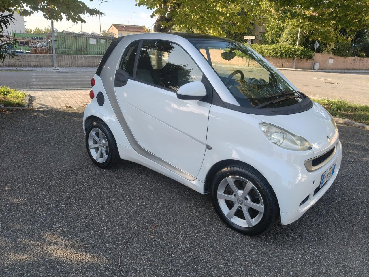 Smart ForTwo 800 cdi SOLO 132.000 KM