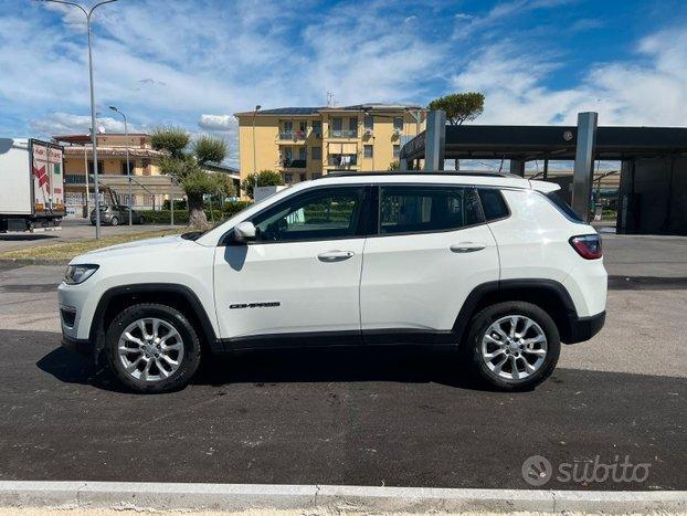 Jeep Compass longitude