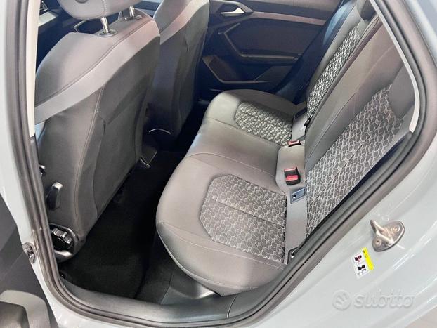 AUDI A1 SPB 25 TFSI S line / Retrocamera