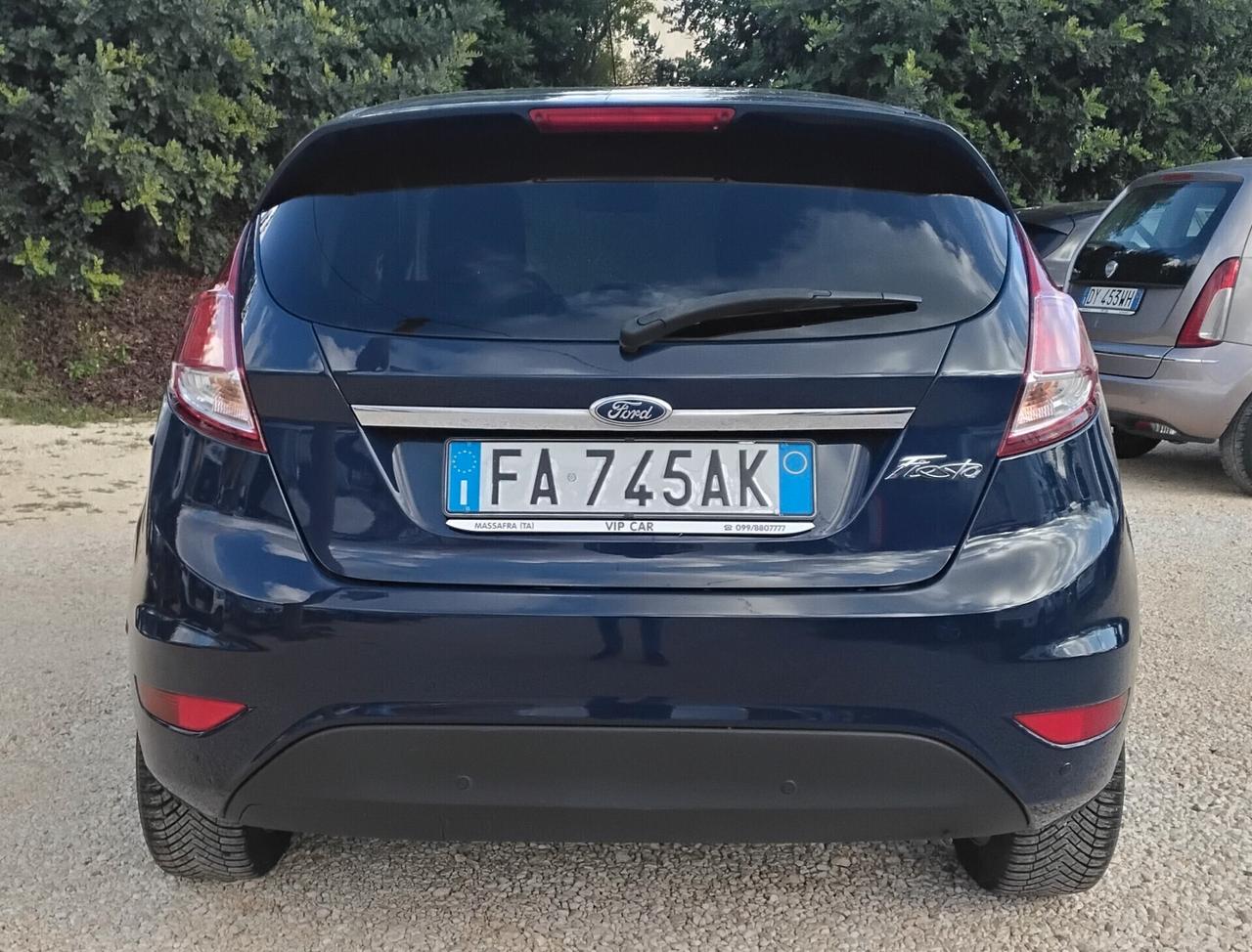 Ford Fiesta 1.5 TDCi 75CV 5 porte Titanium