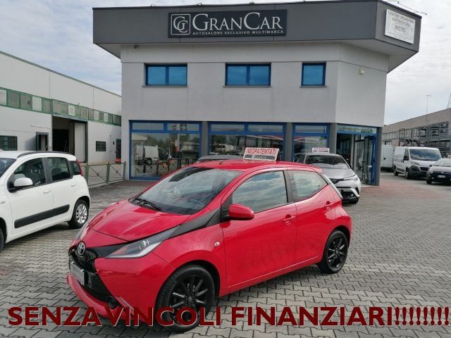 TOYOTA Aygo 1.0 VVT-i 69CV 5P AUTOM.OK NEOP. x-play TSS MMT