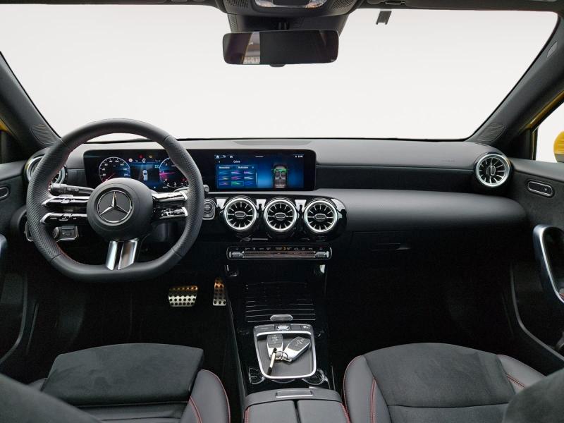 Mercedes-Benz A 180 d AMG Line Premium auto