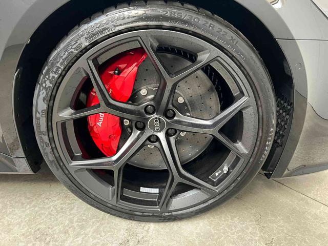 AUDI RS6 4.0 TFSI V8 Performance Dynamic Plus 305 CARBON