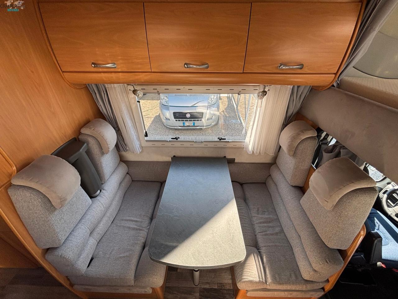 CHAUSSON WELCOME 16 - MANSARDATO CON LETTI A CASTELLO IN CODA
