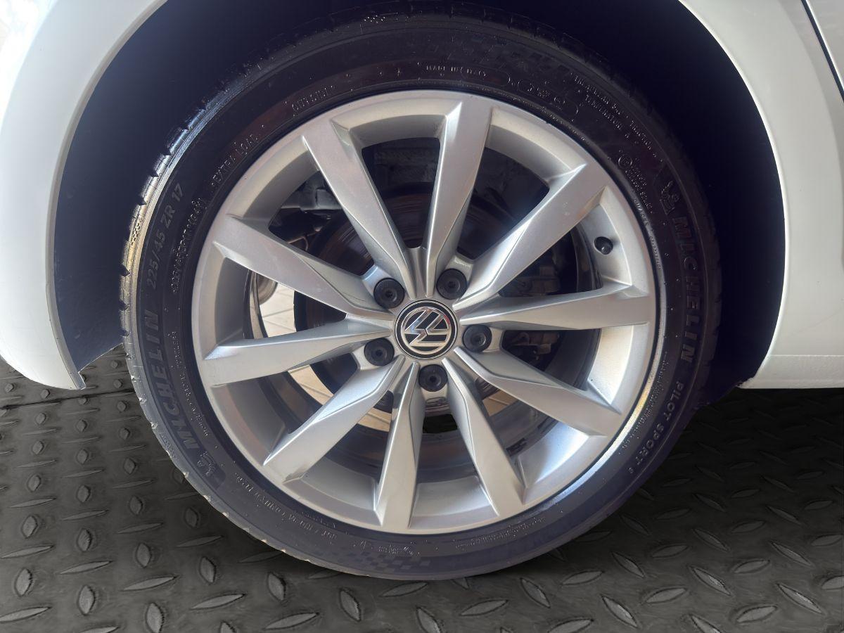 VOLKSWAGEN - Golf - 2.0 TDI 150CV DSG 5p. 4MOT. Highline BMT