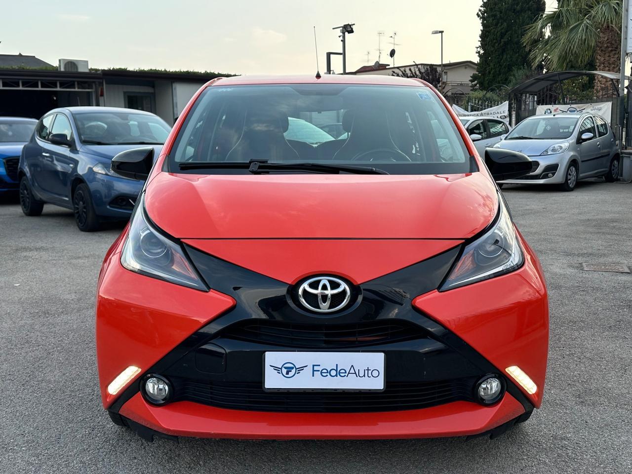 Toyota Aygo 1.0 VVT-i 69 CV 5 porte x-pure MMT 2016