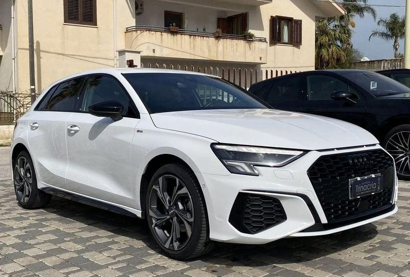 Audi A3 A3 SPB S Line interno ed esterno 2.0 TDI 150CV S-Tronic 35