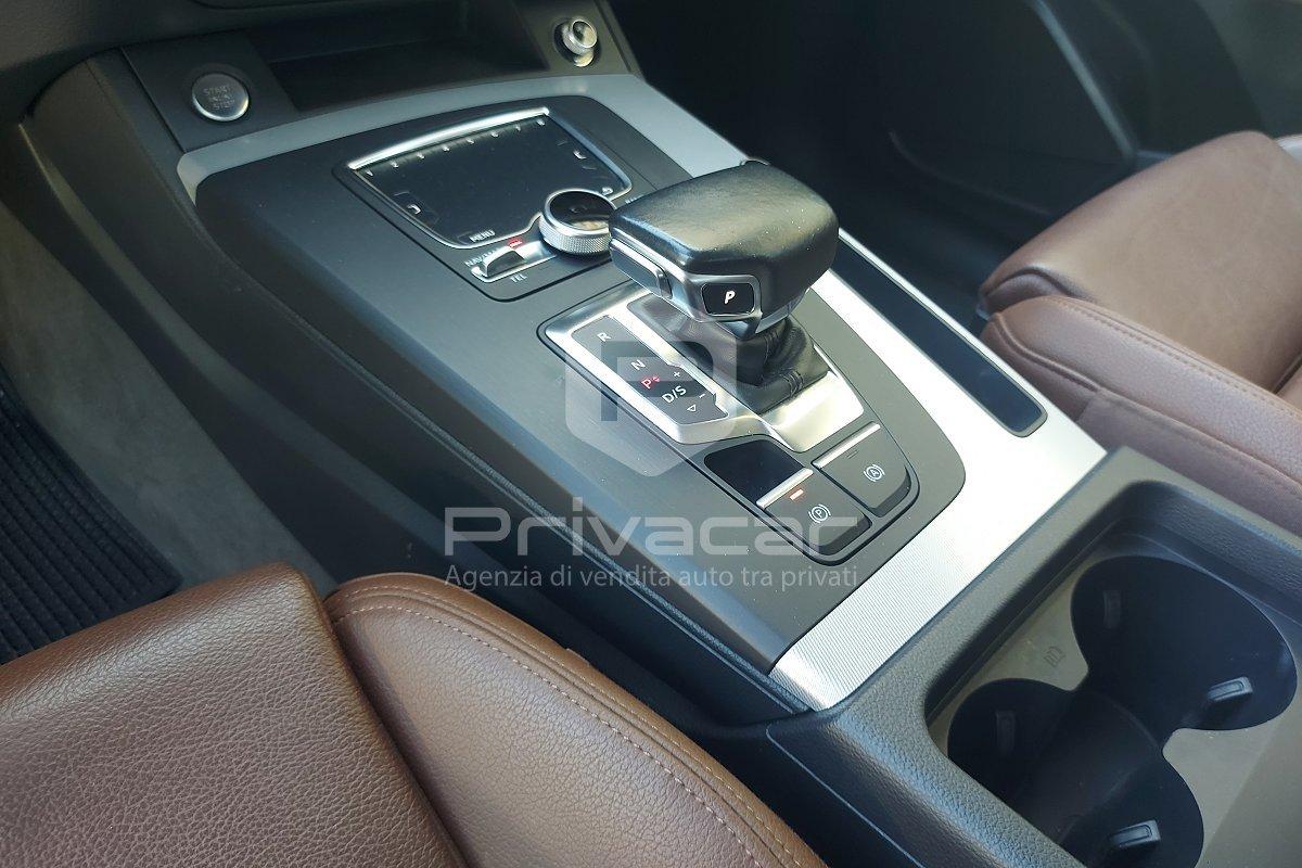 AUDI Q5 2.0 TDI 190 CV quattro S tronic Business Sport