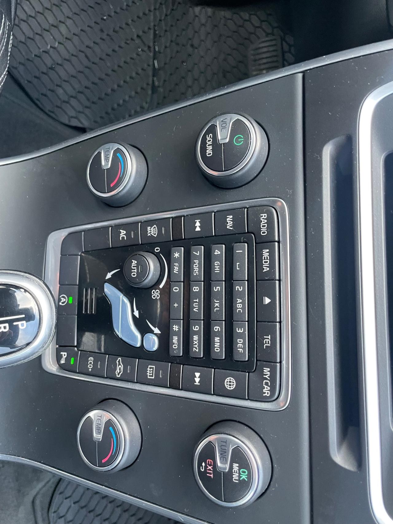 Volvo V60 2.0 Diesel - Automatico - Neopatentati