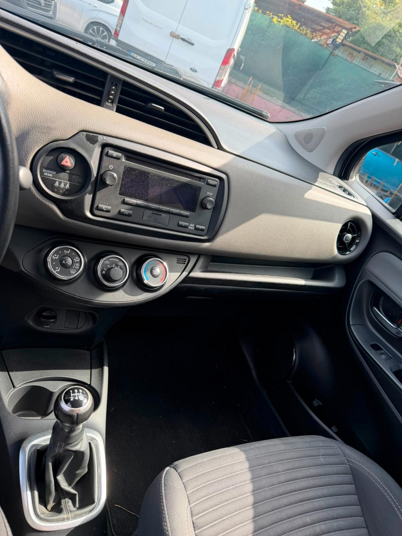 Toyota Yaris 1.0 5 porte Lounge