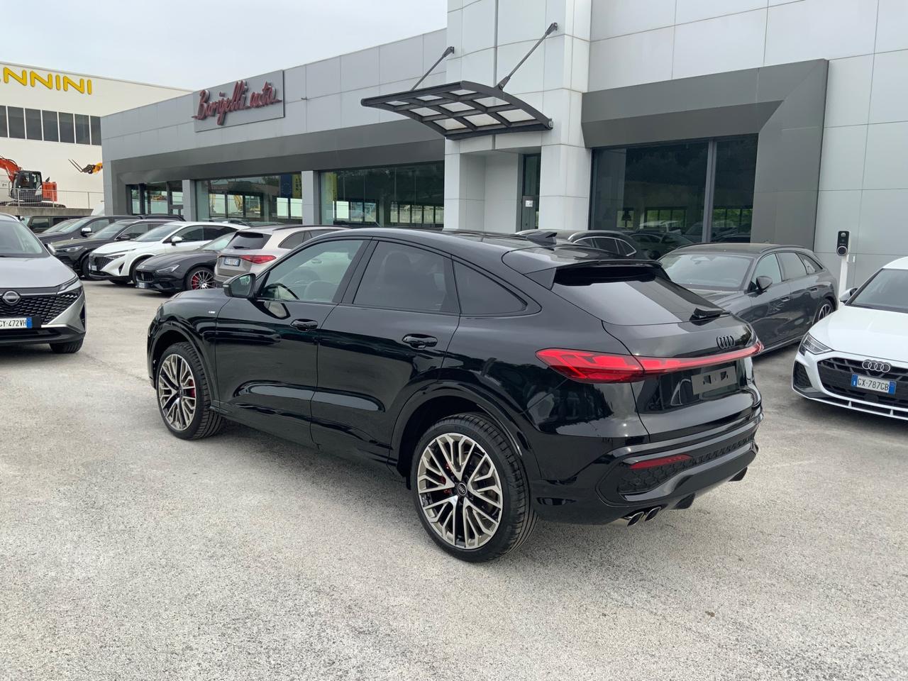 Audi Q5 SPB TDI 150 kW mHEV+ S tronic quattro line edition LISTINO 97500€ FULL