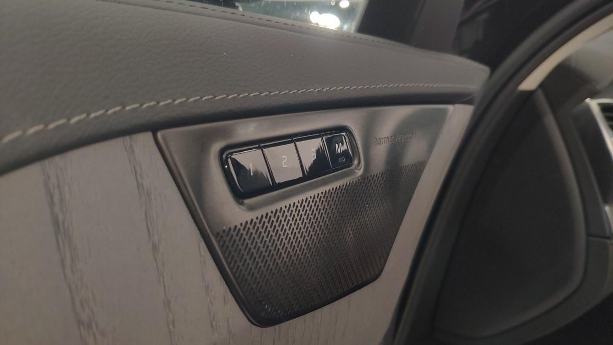VOLVO Xc90 T8 Awd Aut. 7 Posti Ultra Dark