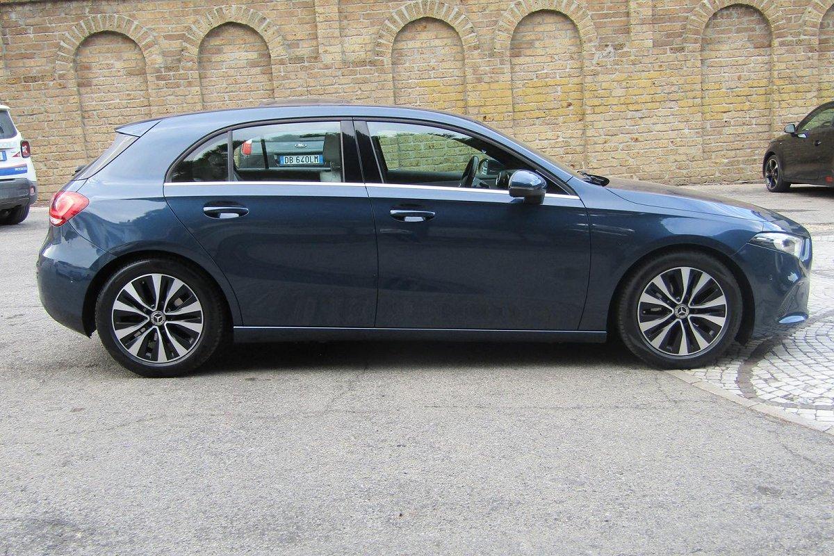 MERCEDES A 180 Automatic Business