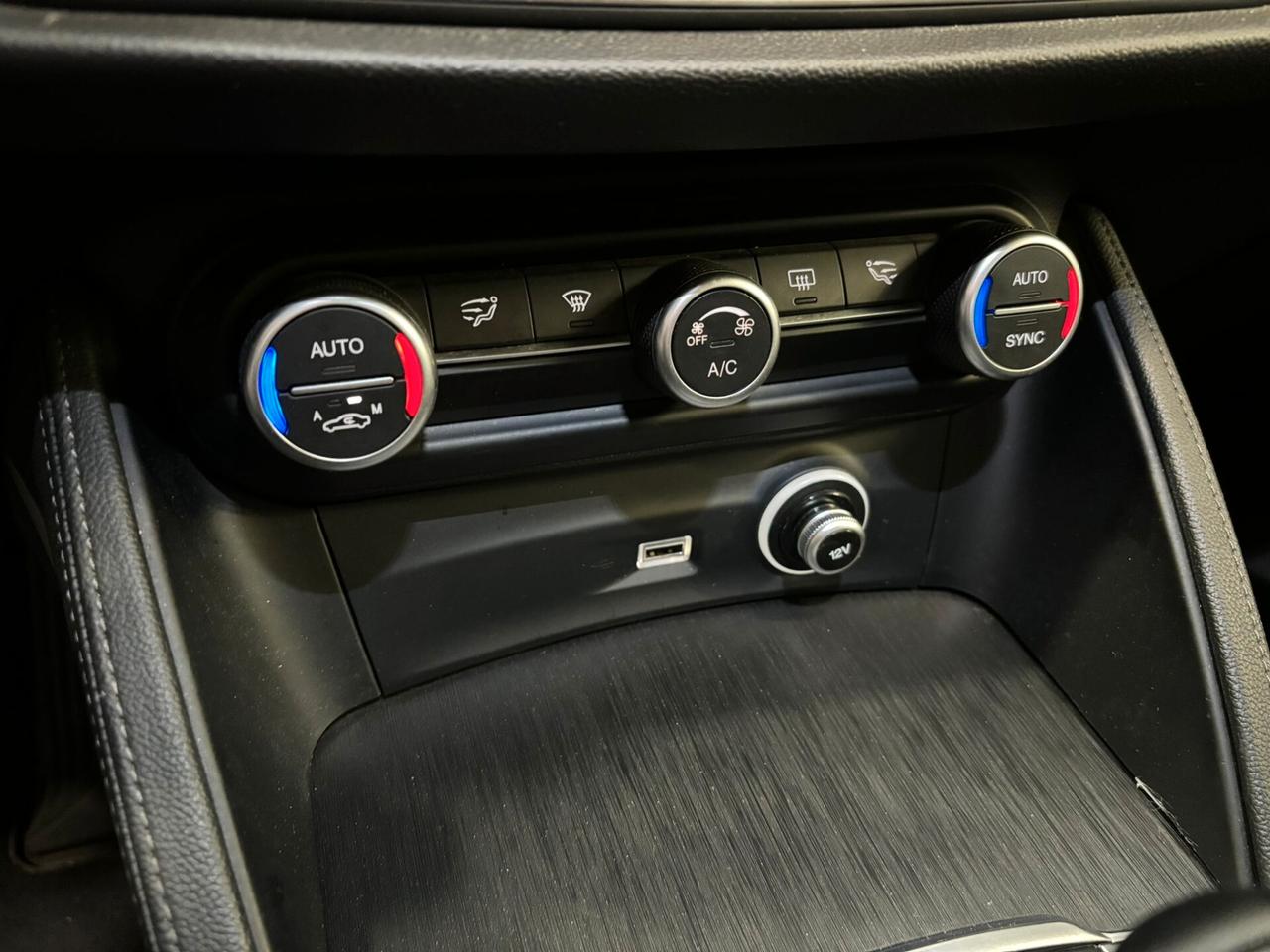 Alfa Romeo Stelvio 2.2 Turbodiesel 190 CV AT8 Q4 Business