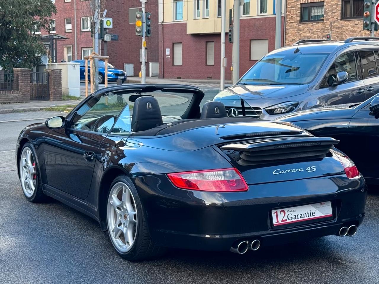 Porsche 911 Carrera 4S Cabrio NAVI
