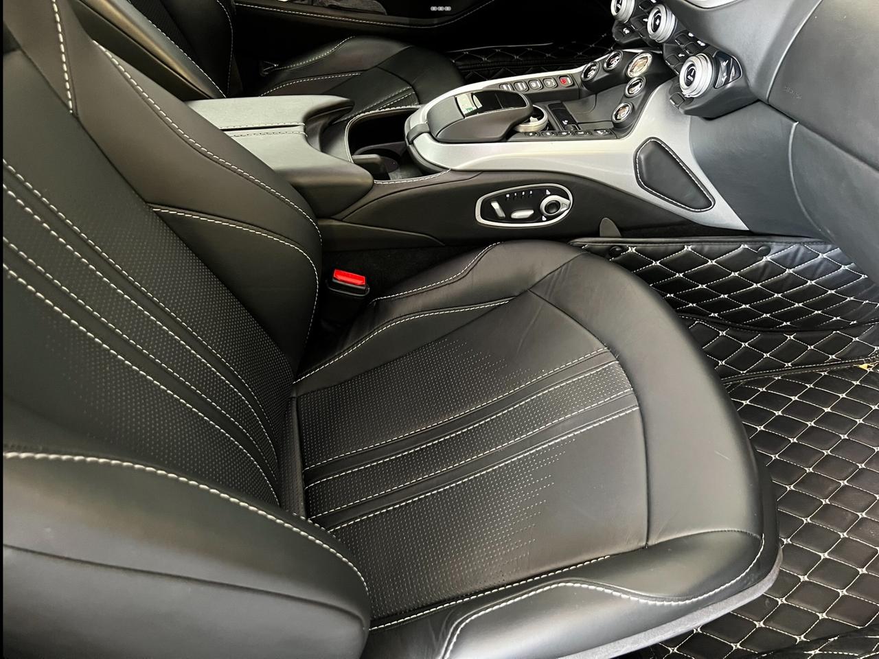 Aston Martin V8 Vantage S Coupé Sportshift Perfetta