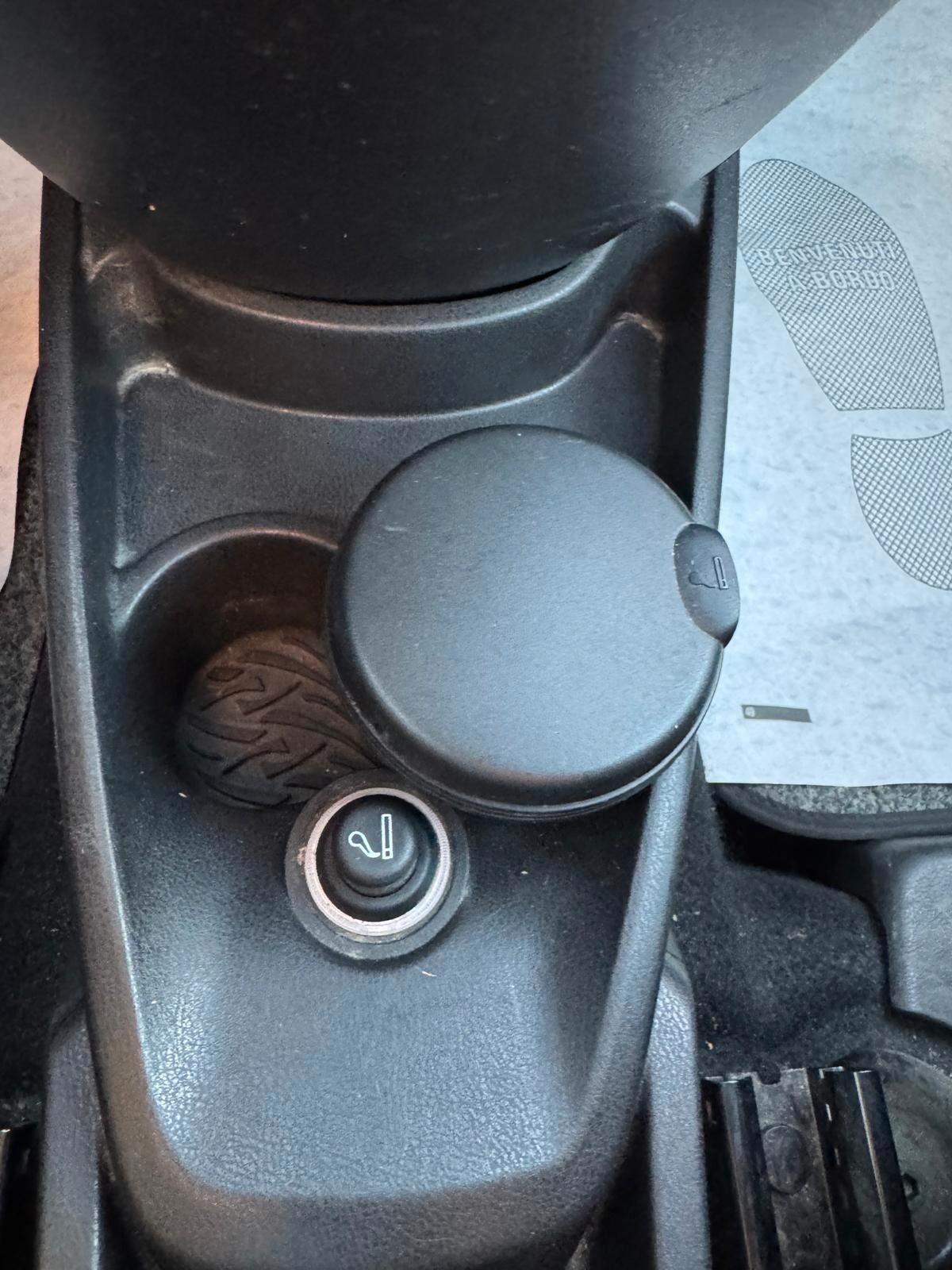 Lancia Ypsilon 1.2 BENZINA NEOPATENTATI 2015