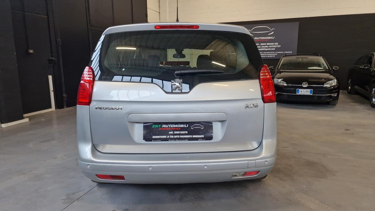 Peugeot 5008 1.6 HDi 112CV Allure