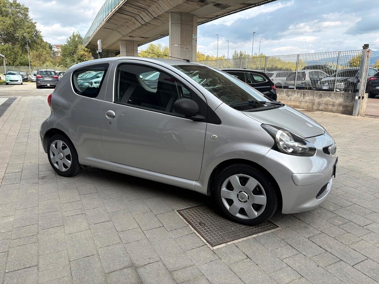 Toyota Aygo 1.0 12V VVT-i 5 porte