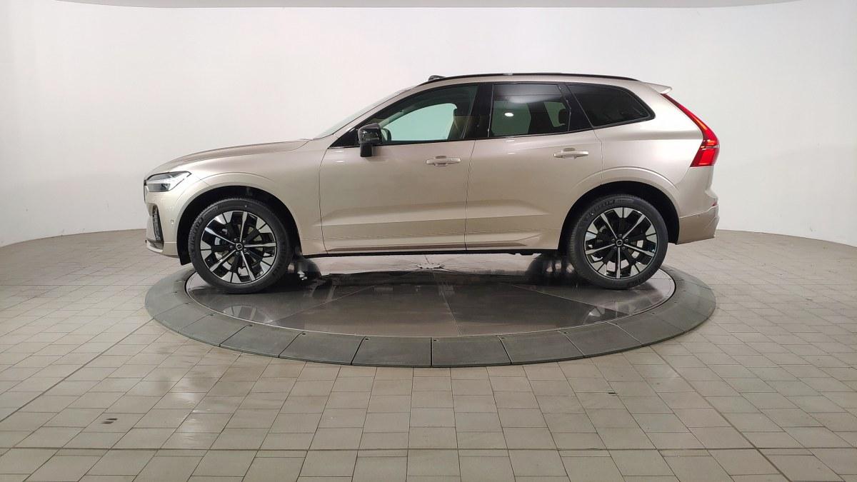 VOLVO Xc60 B5 Mild Hybrid Awd Automatico Ultra Dark