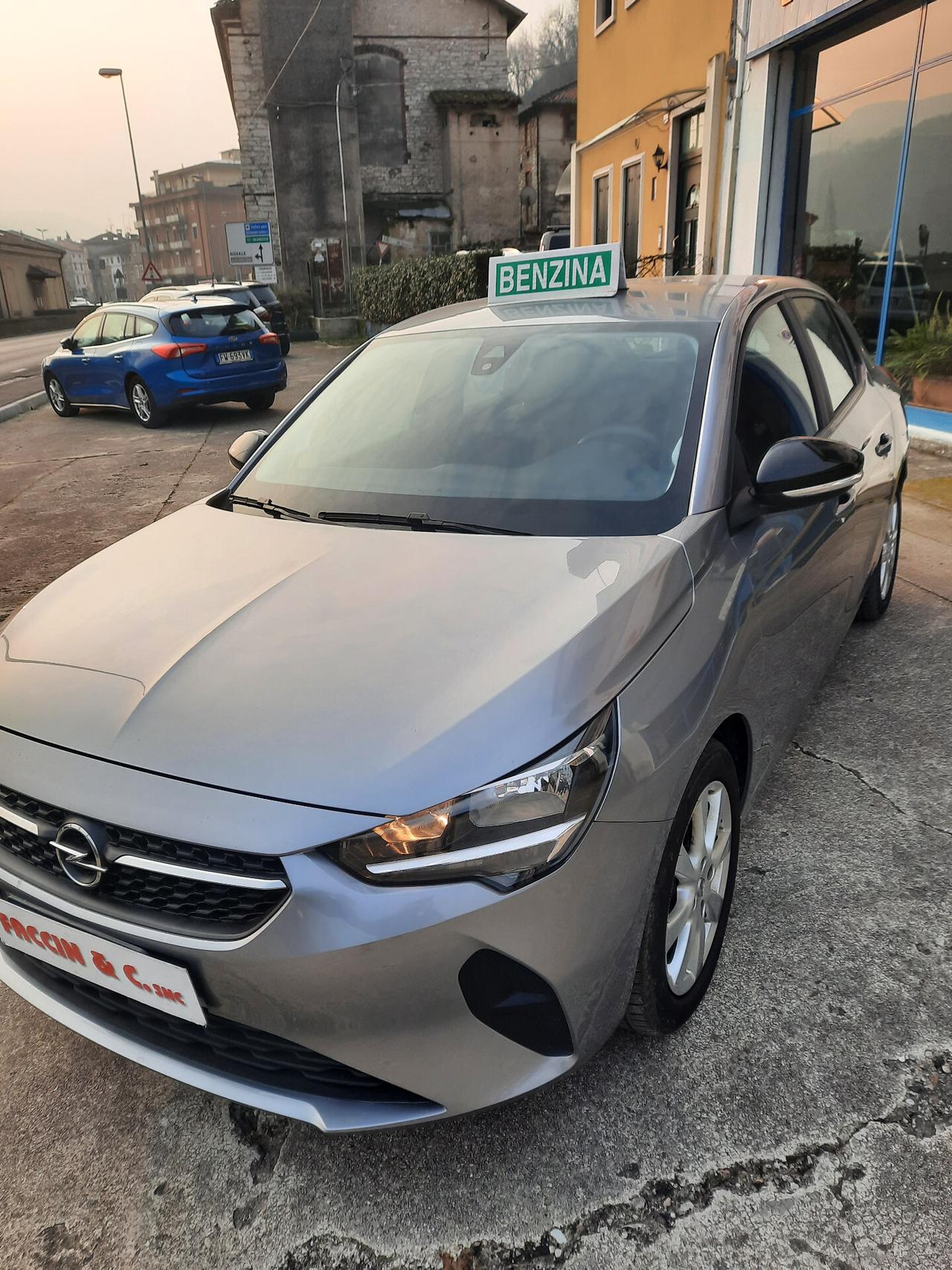 Opel Corsa 1.2 Edition