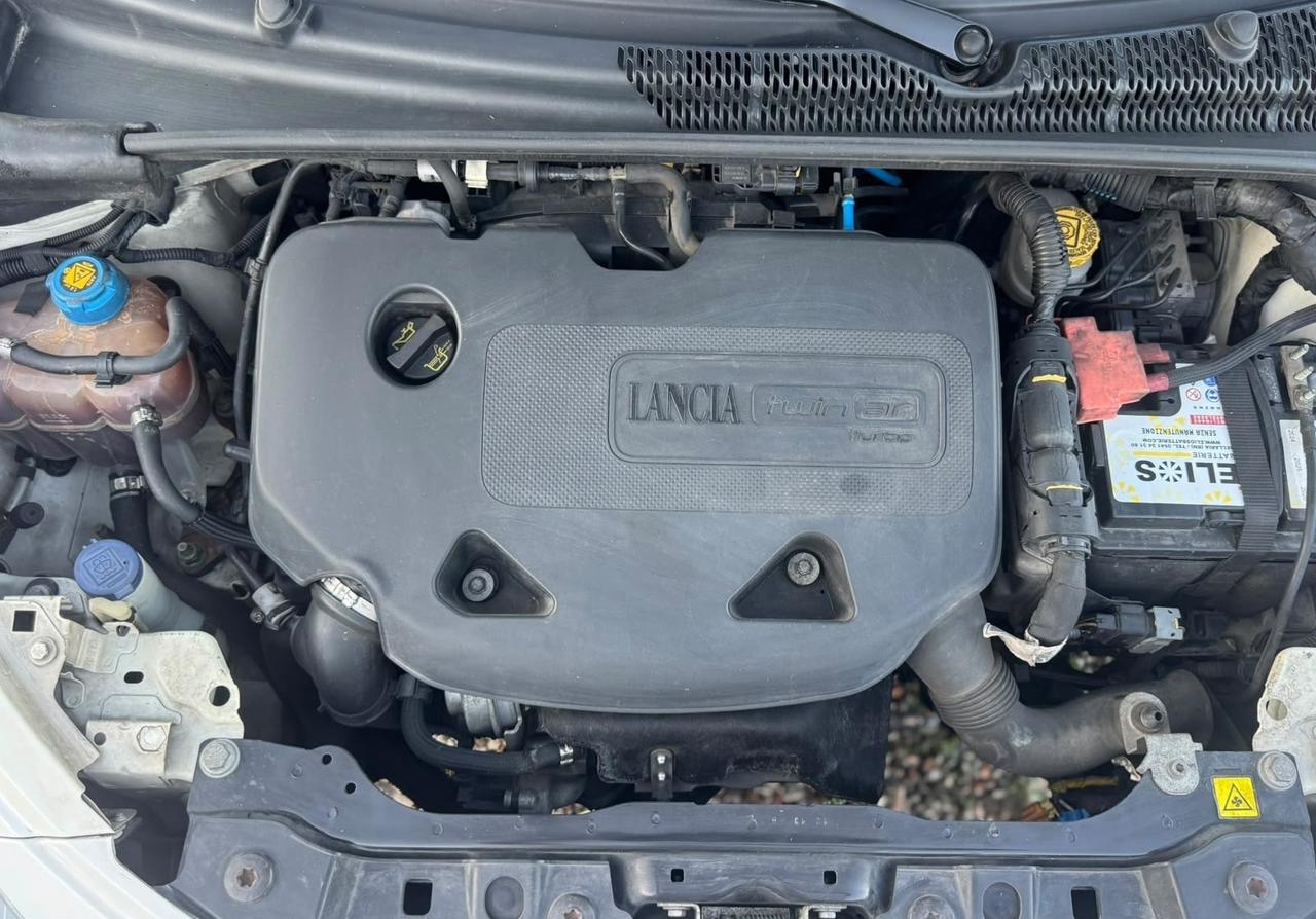 Lancia Ypsilon 0.9 TwinAir 85 CV 5 porte Metano Ecochic Gold