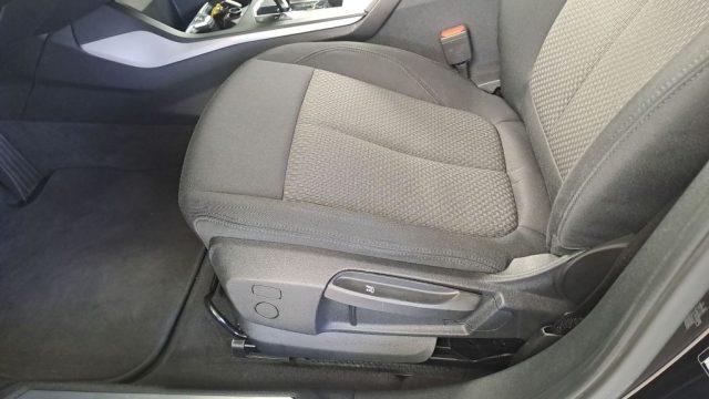 BMW 116 i 5p. Advantage Aut.