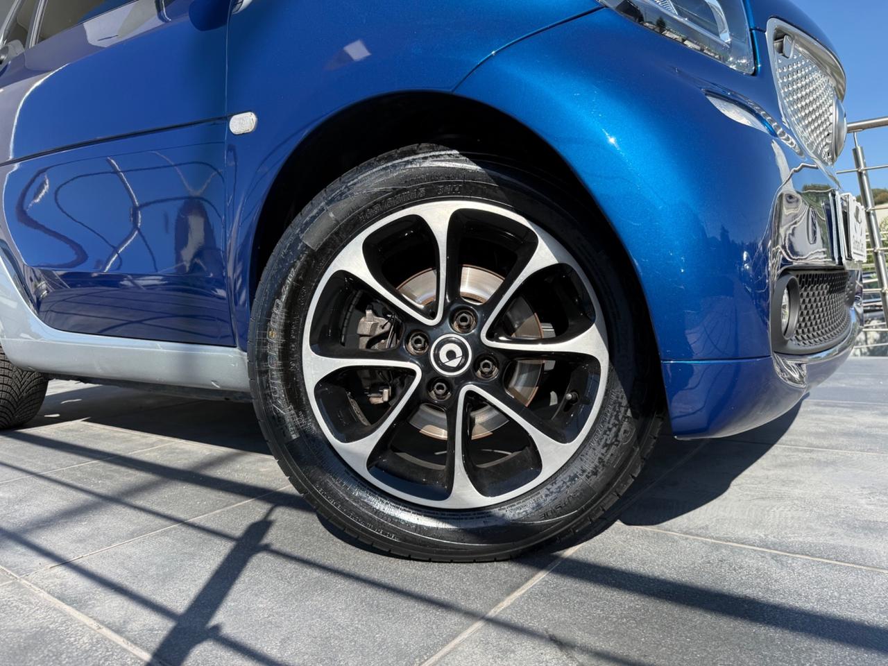 Smart ForTwo 70 1.0 twinamic Passion pari nuovo
