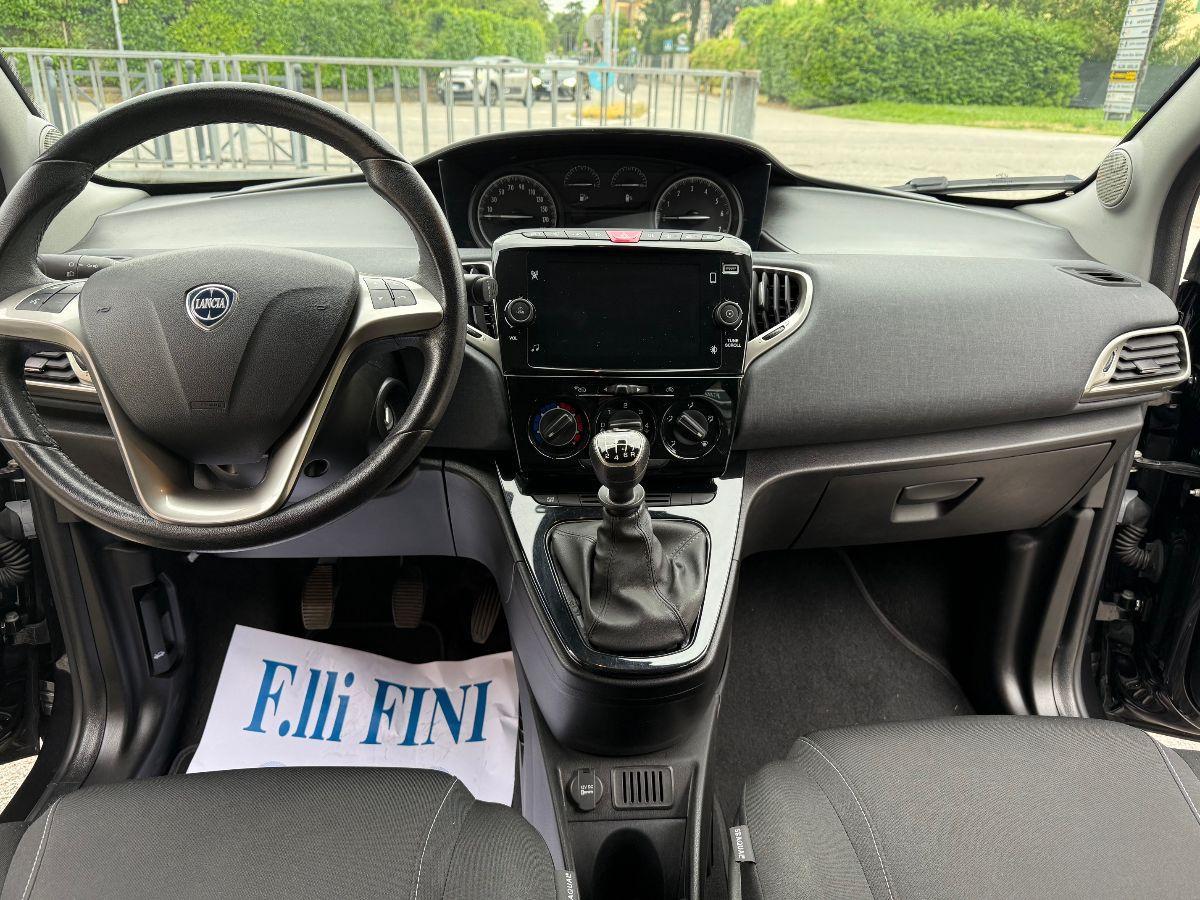 LANCIA - Ypsilon - 1.0 FireFly 5p.S&S Hybryd Gold