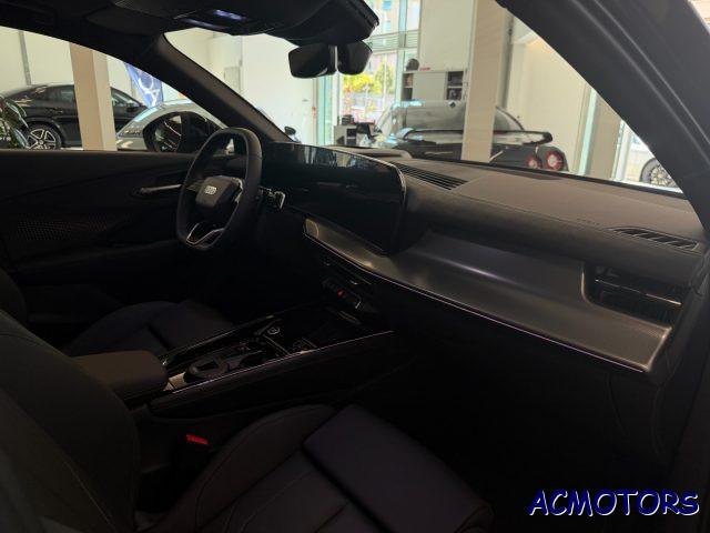 AUDI Q3 TFSI 195 kW S tronic quattro S Line edition