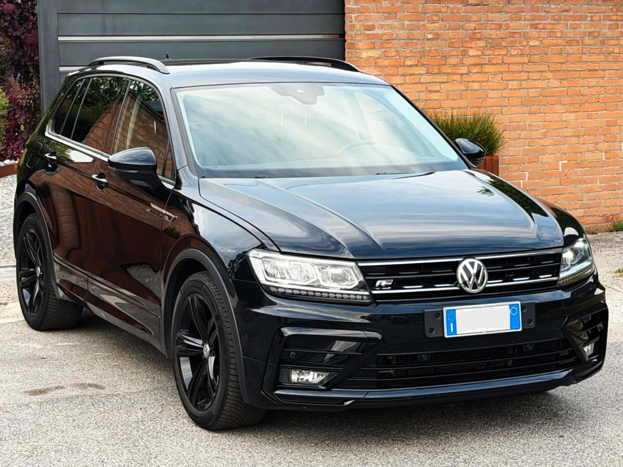 VW Tiguan1.6TDi115cv R-line-189.000KM-Garanzia-2019