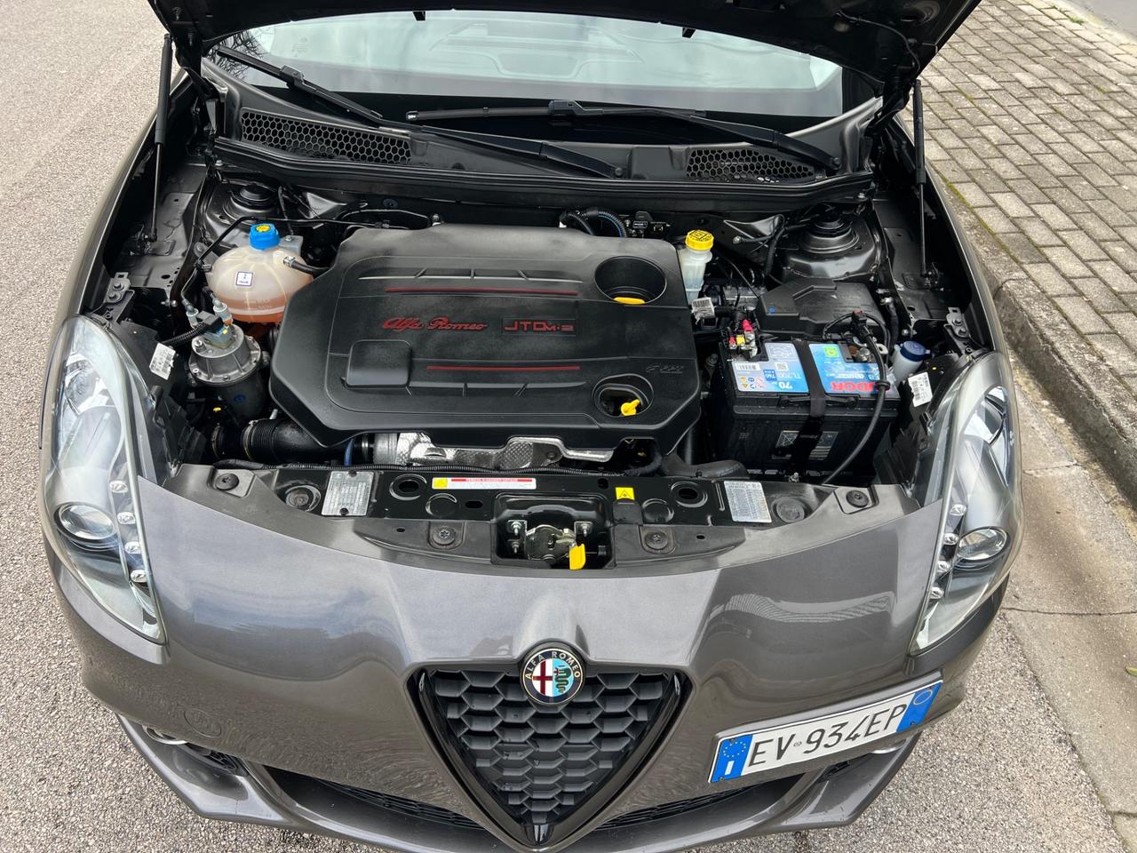 Alfa Romeo Giulietta 1.6 JTDm-2 105 CV Distinctive