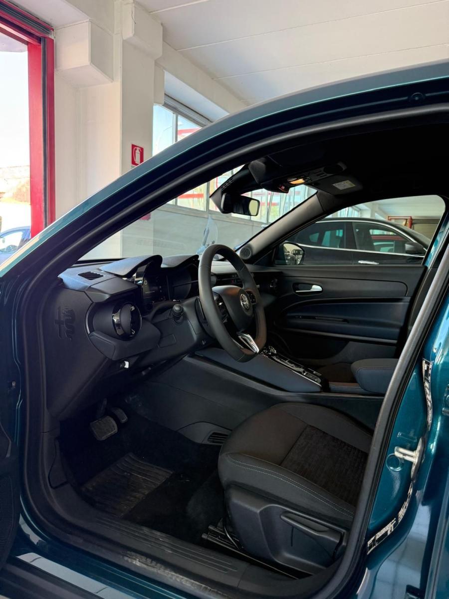 ALFA ROMEO - Junior - 1.2 136 CV Hybrid eDCT6