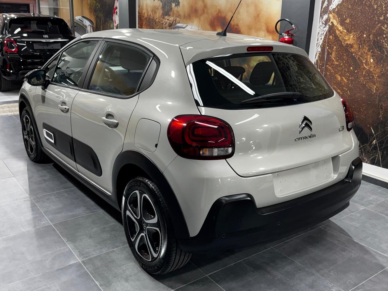 Citroen C3 PureTech 110 S&S PLUS 27619 KM
