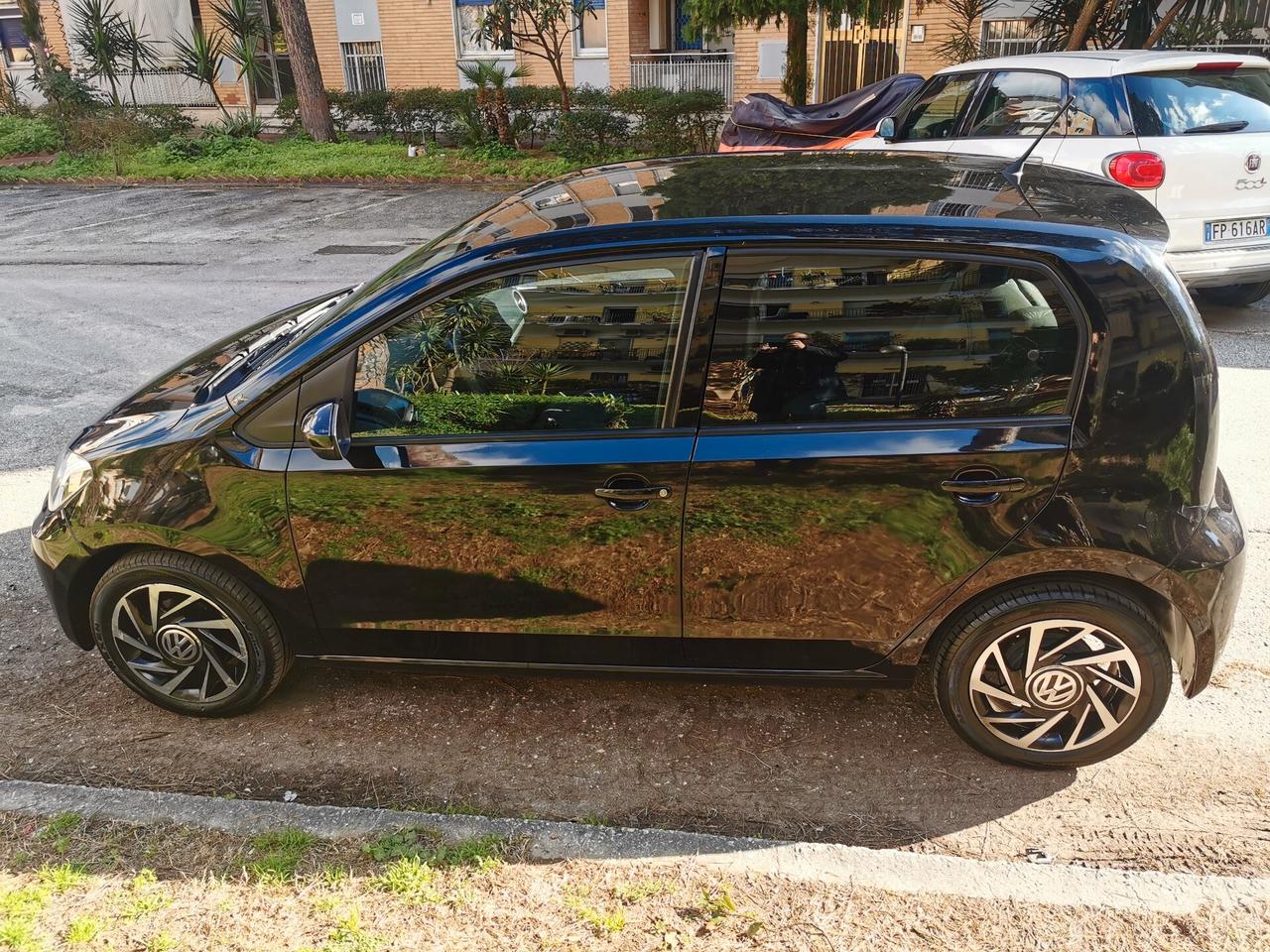 Volkswagen up 5 porte GARANZIA - OK NEOPATENTATI