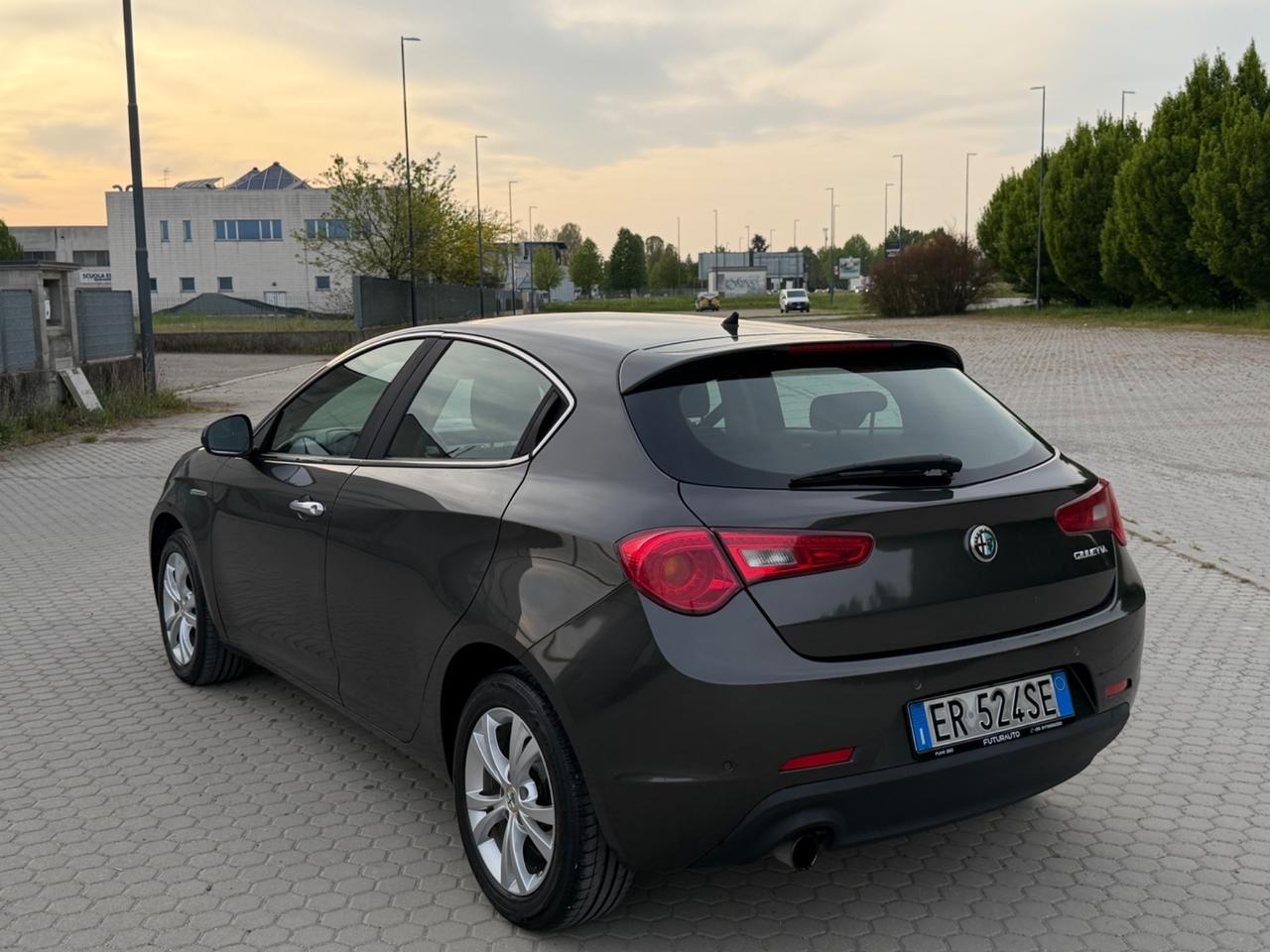 Alfa Romeo Giulietta 1.6 JTDm-2 105 CV Distinctivej