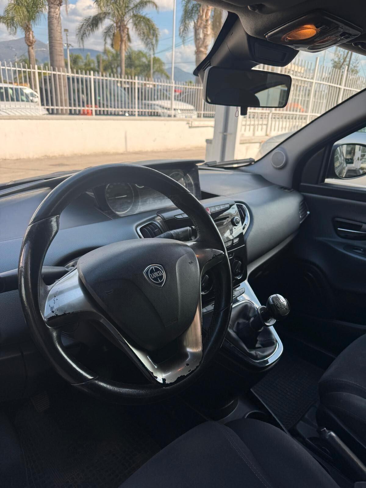 Lancia Ypsilon 0.9 TwinAir 85 Metano Ecochic Silver BLACK FRIDAY