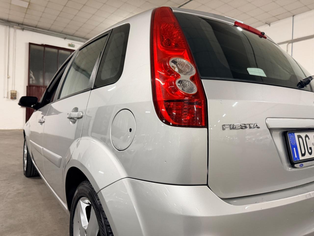 Ford Fiesta 1.2 16V 5p. Titanium