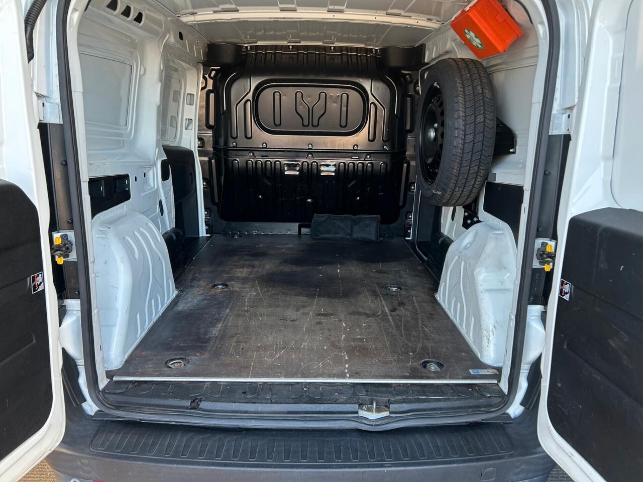 Fiat Doblò 1.4 T-Jet Natural Power PL-TN Cargo Maxi Lamierato
