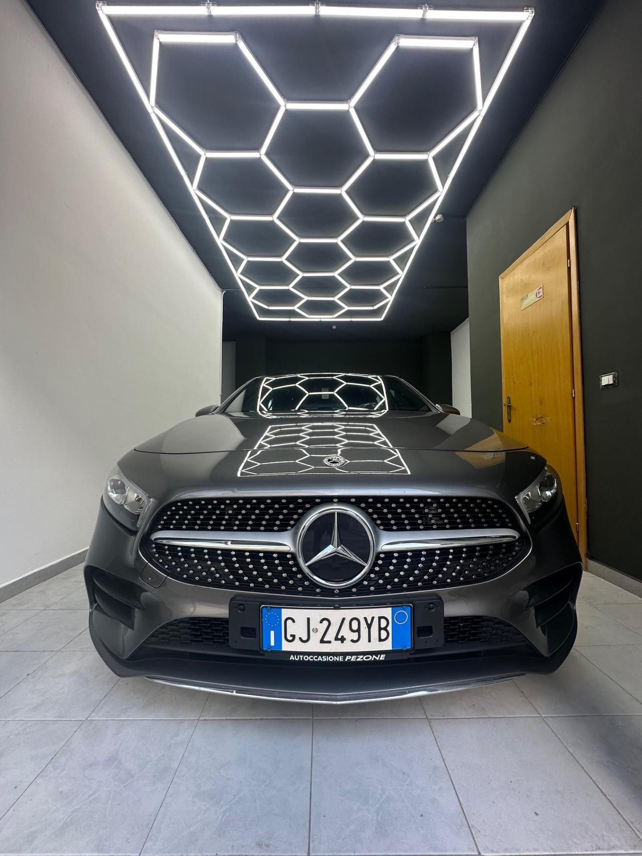 Mercedes-benz A 200 d Automatic Premium