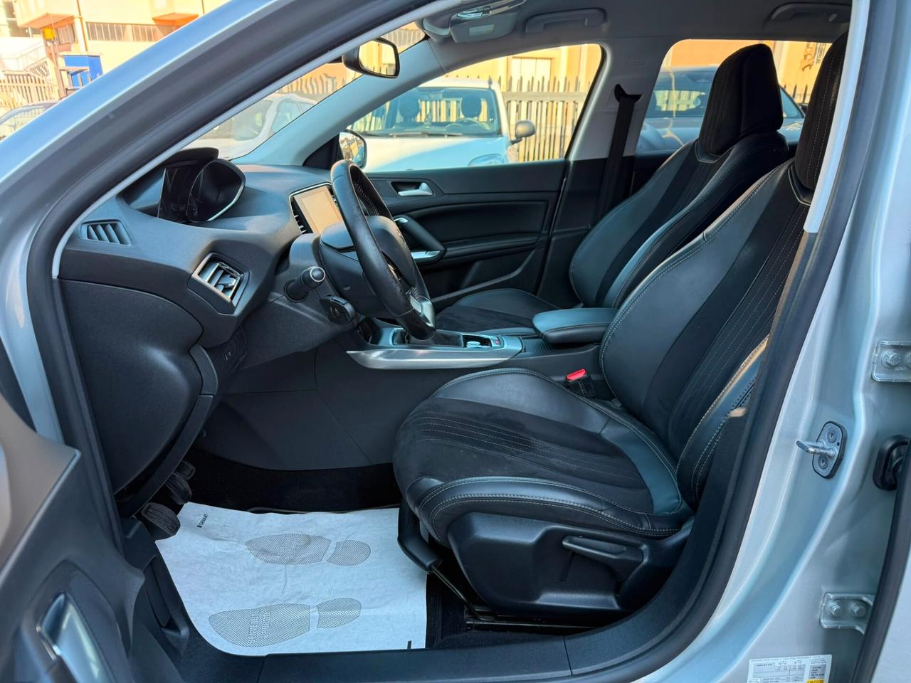 Peugeot 308 BlueHDi 120 S&S