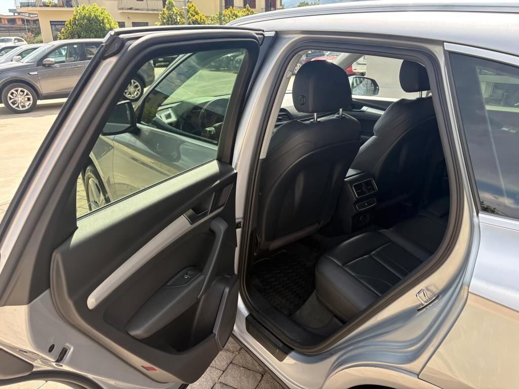 Audi Q5 2.0 TDI 190 CV quattro S tronic Business Sport