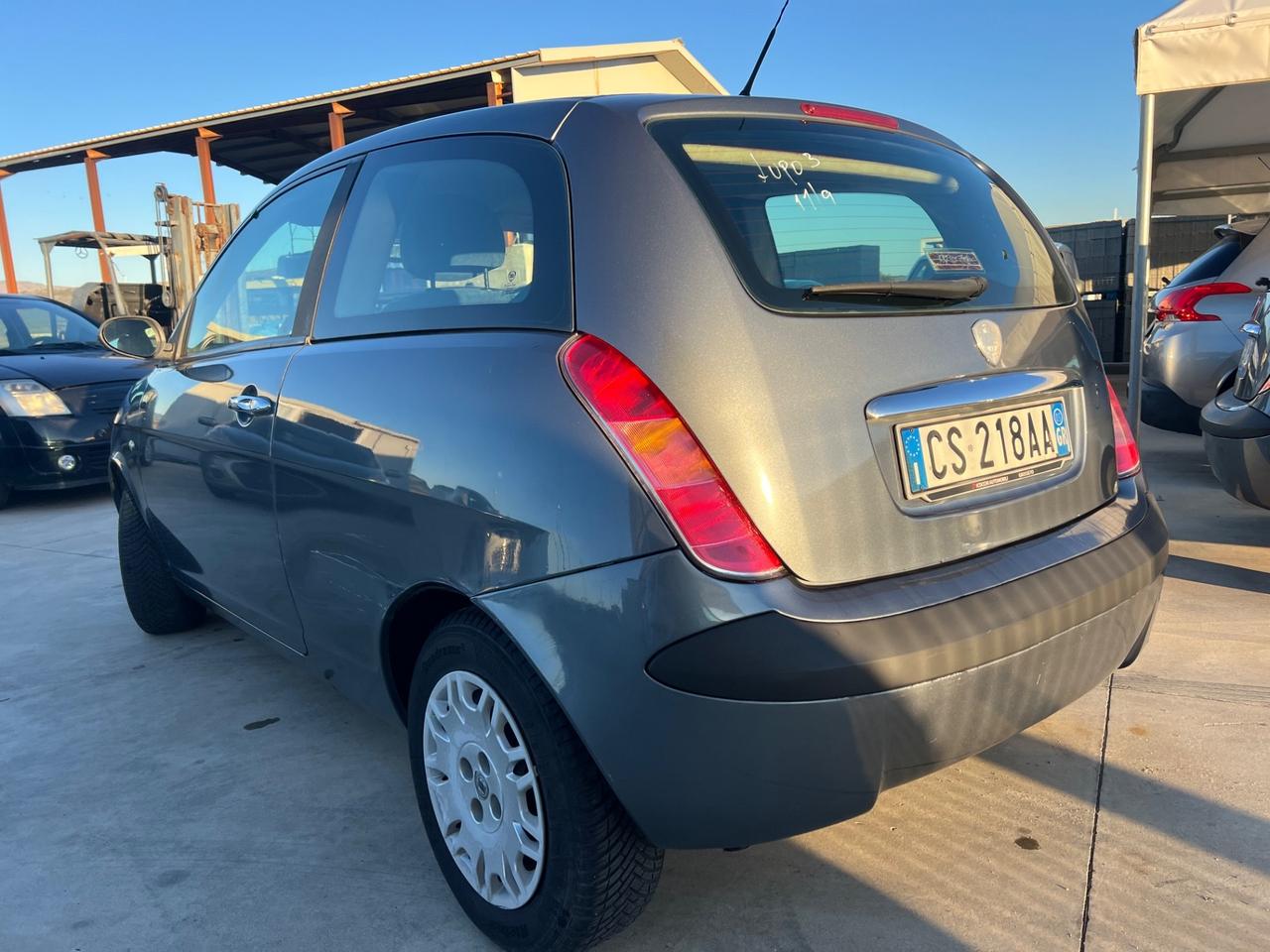 Lancia Ypsilon 1.2 Oro Giallo