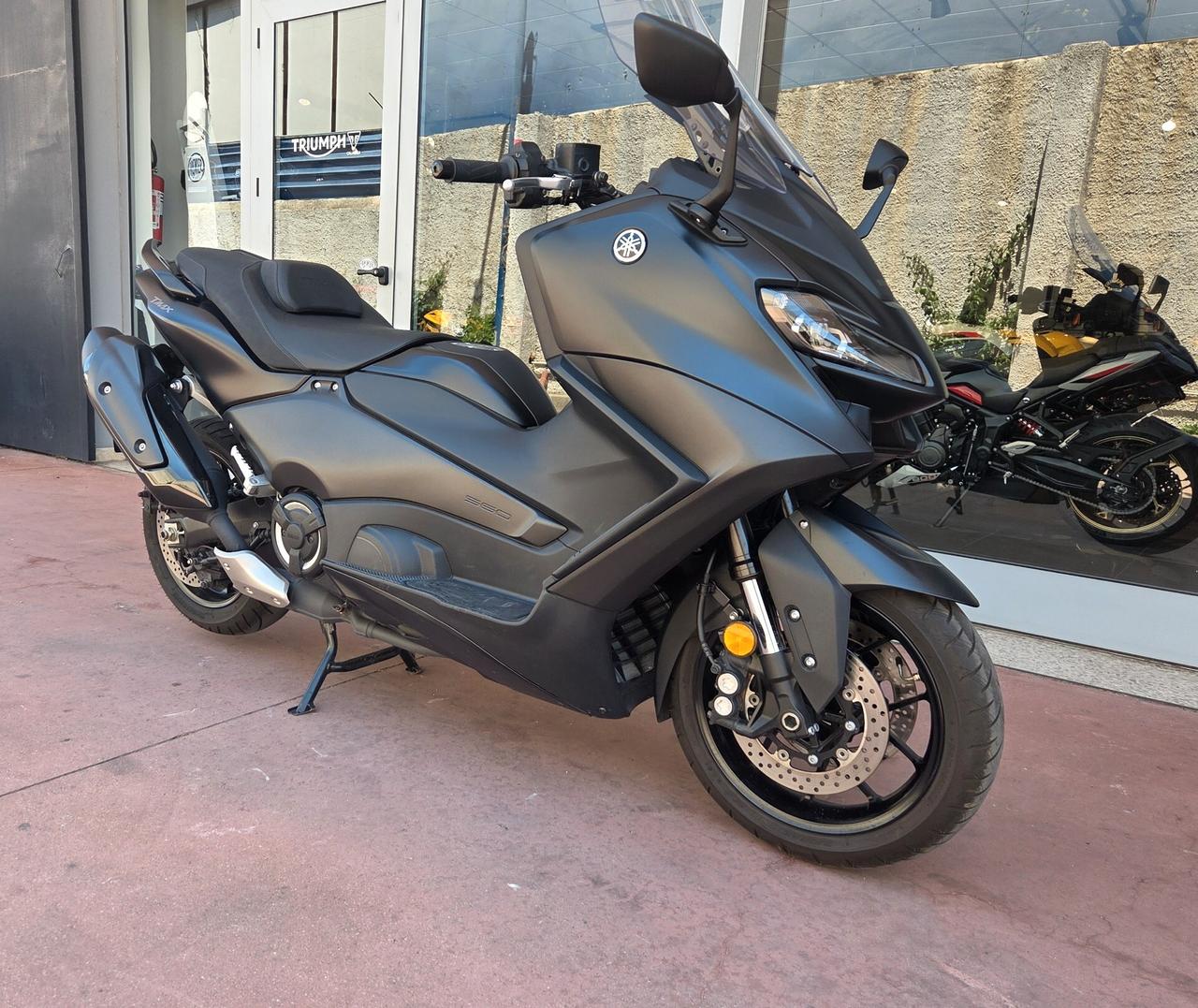 Yamaha T Max 560